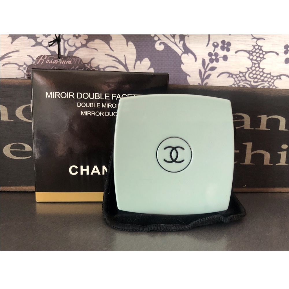 NIB CHANEL Miroir Double Facettes Limited Edition - Green
